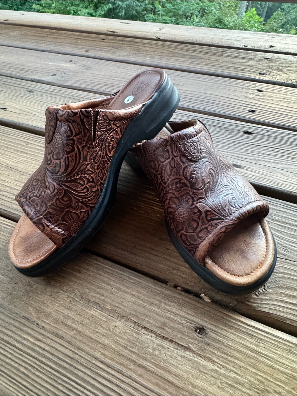 Ariat Leather Tooled  Sandals